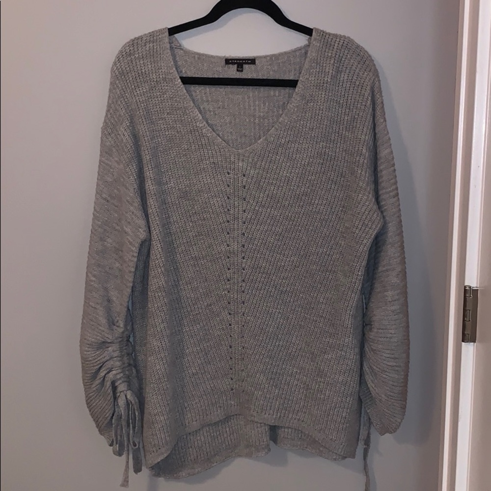 Oversized sweater! - Picture 1 of 4